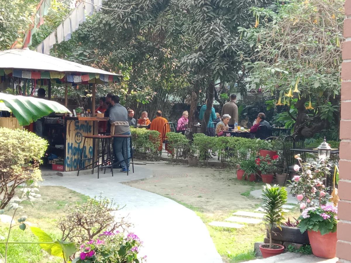 Hotel Lotus Garden Catmandu Exterior foto