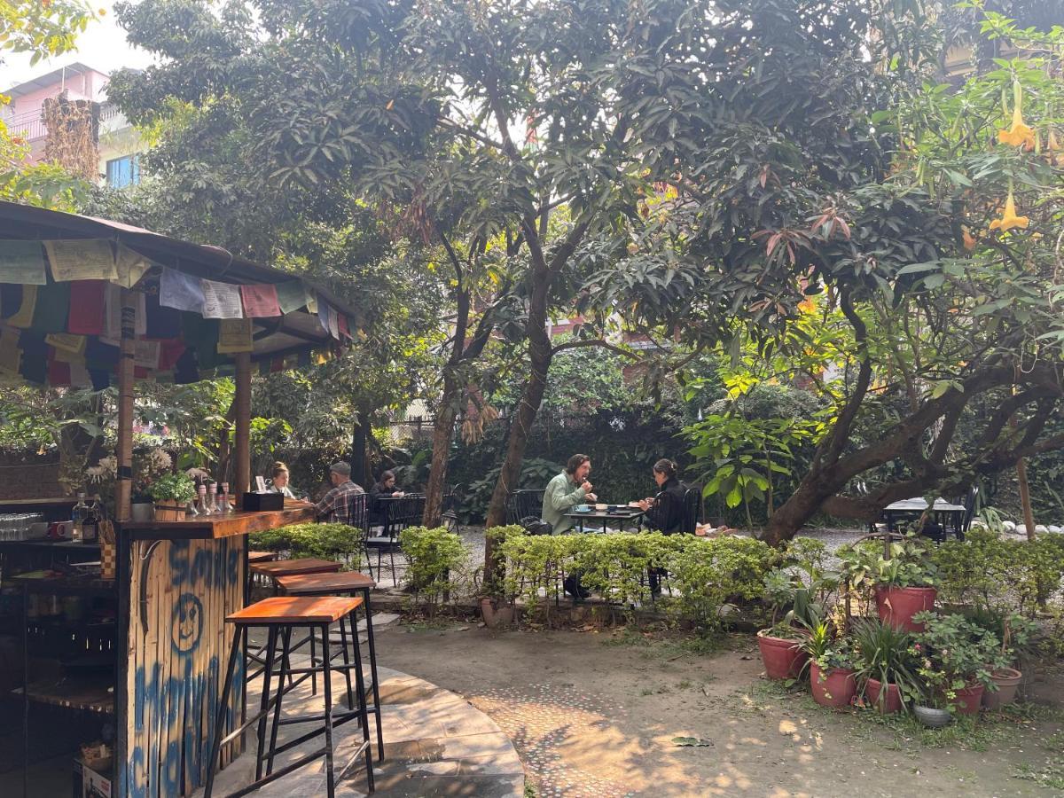Hotel Lotus Garden Catmandu Exterior foto