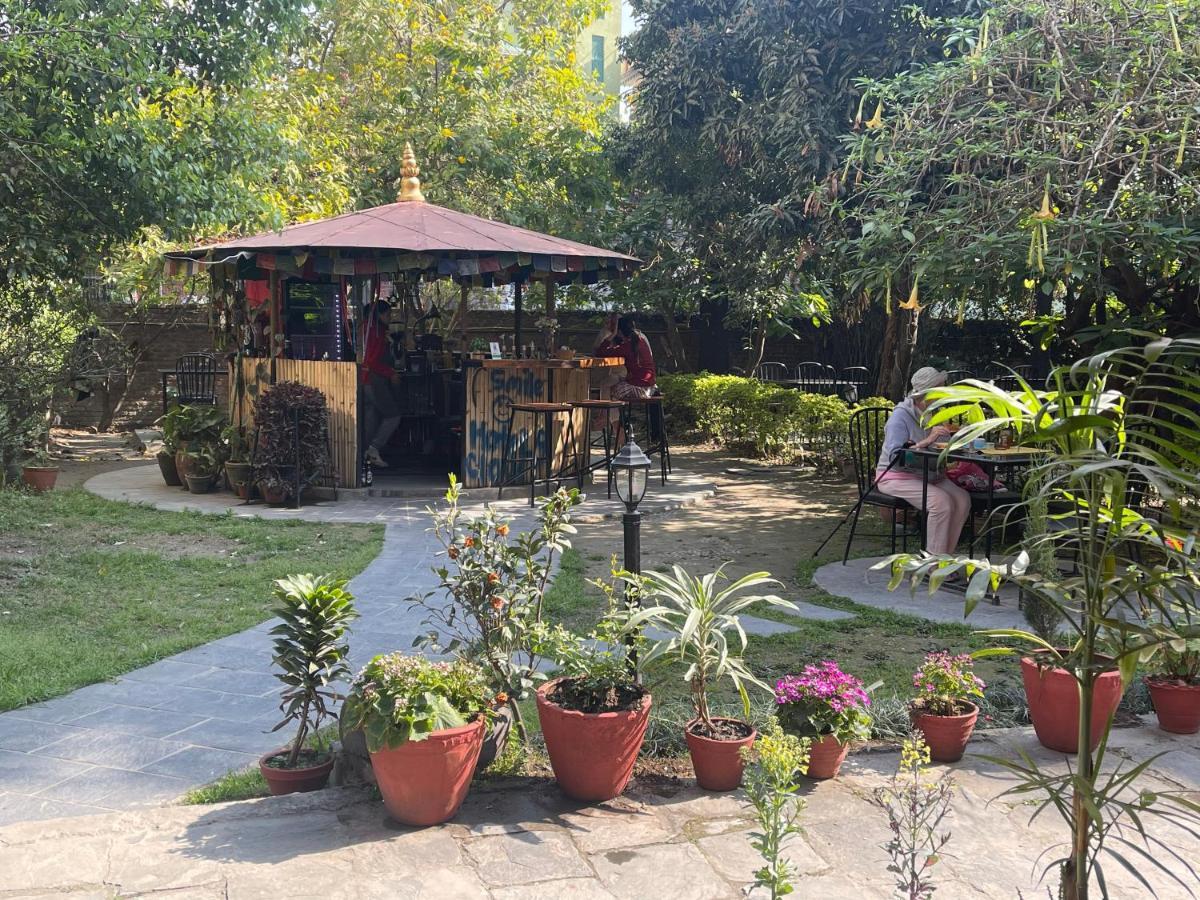 Hotel Lotus Garden Catmandu Exterior foto