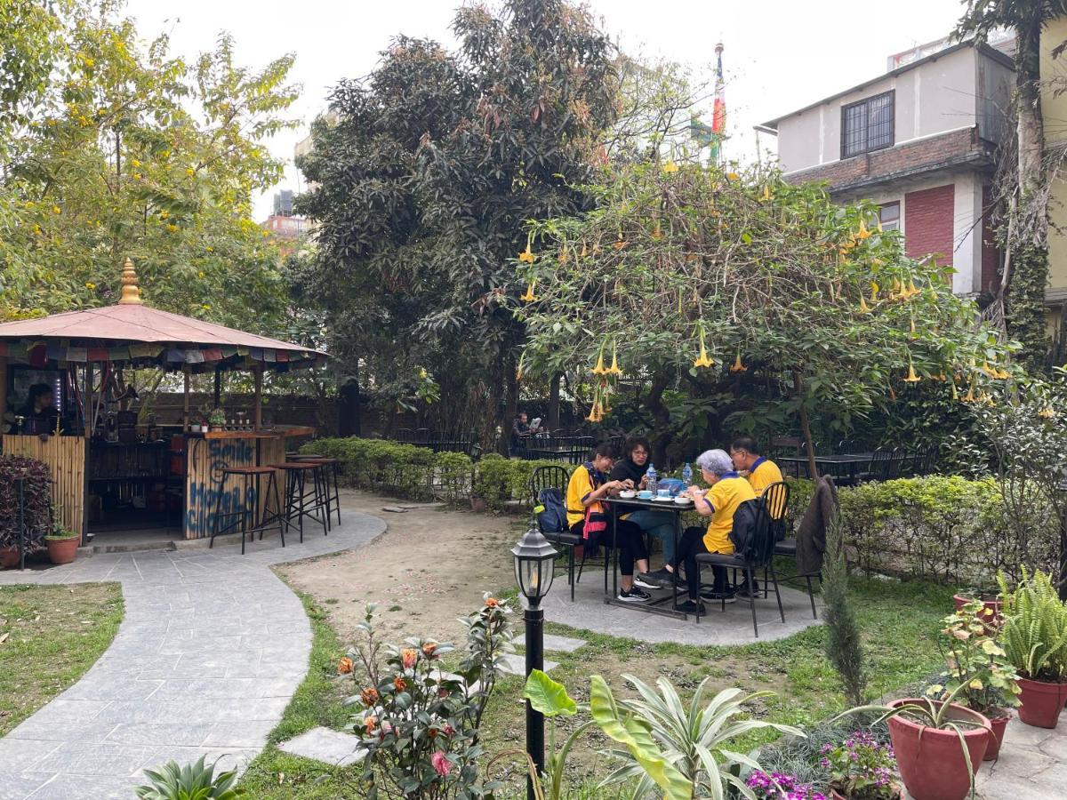 Hotel Lotus Garden Catmandu Exterior foto