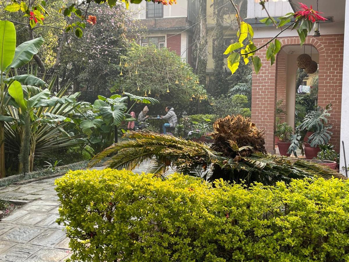 Hotel Lotus Garden Catmandu Exterior foto